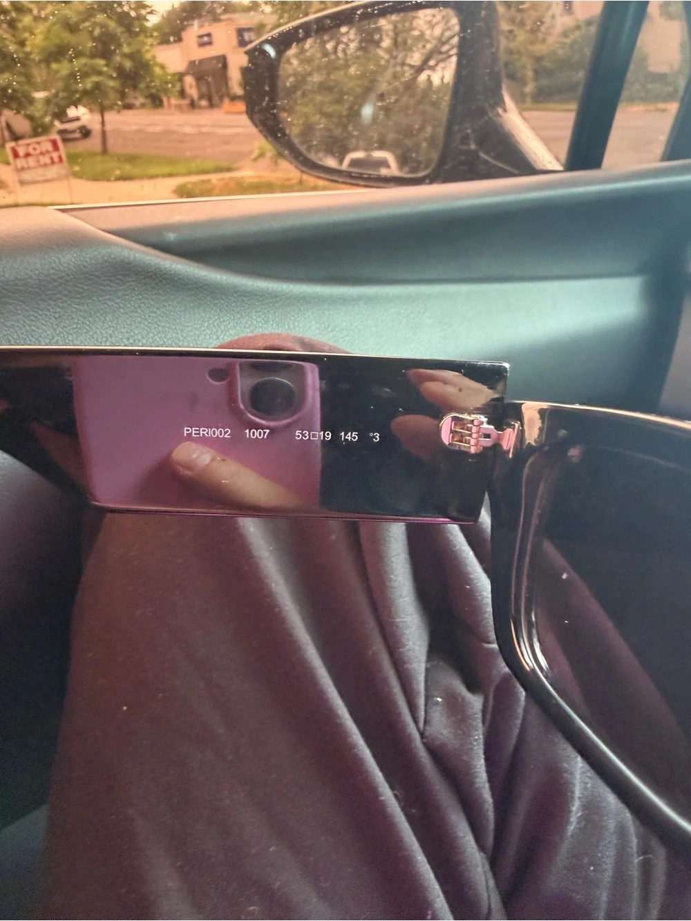 N/A black sunglasses